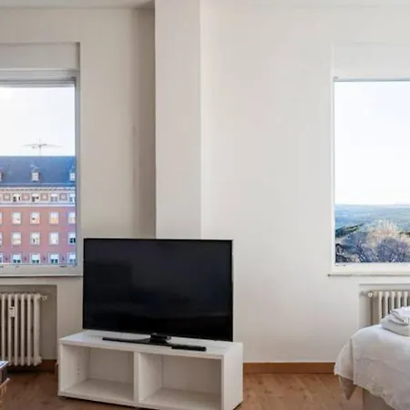 Madrid Executive Bright Y Central-3